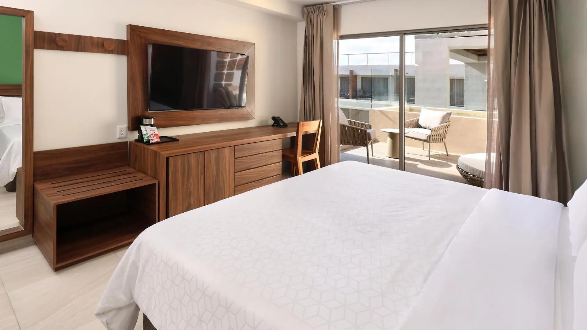 Holiday Inn Tulum By Ihg 4*,