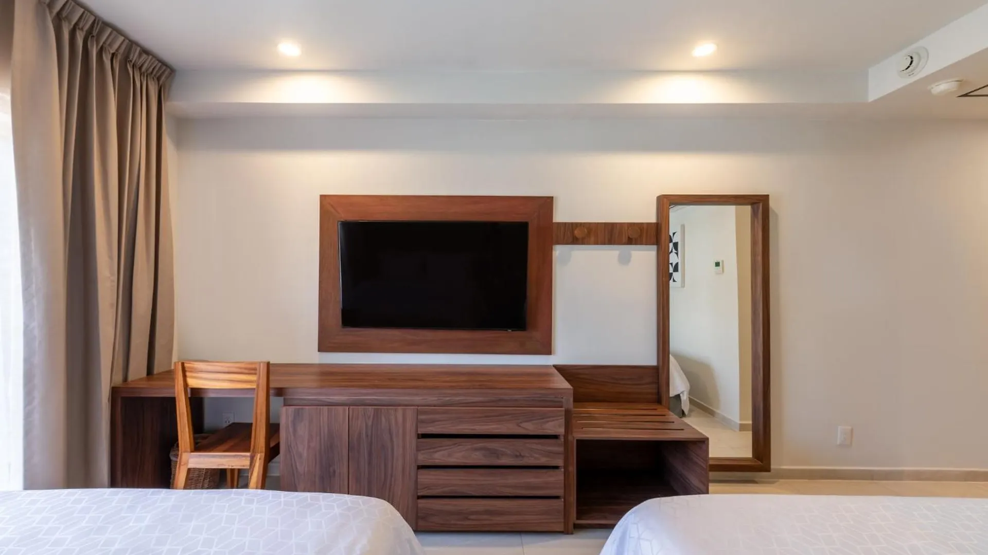 Holiday Inn Tulum By Ihg Hotel